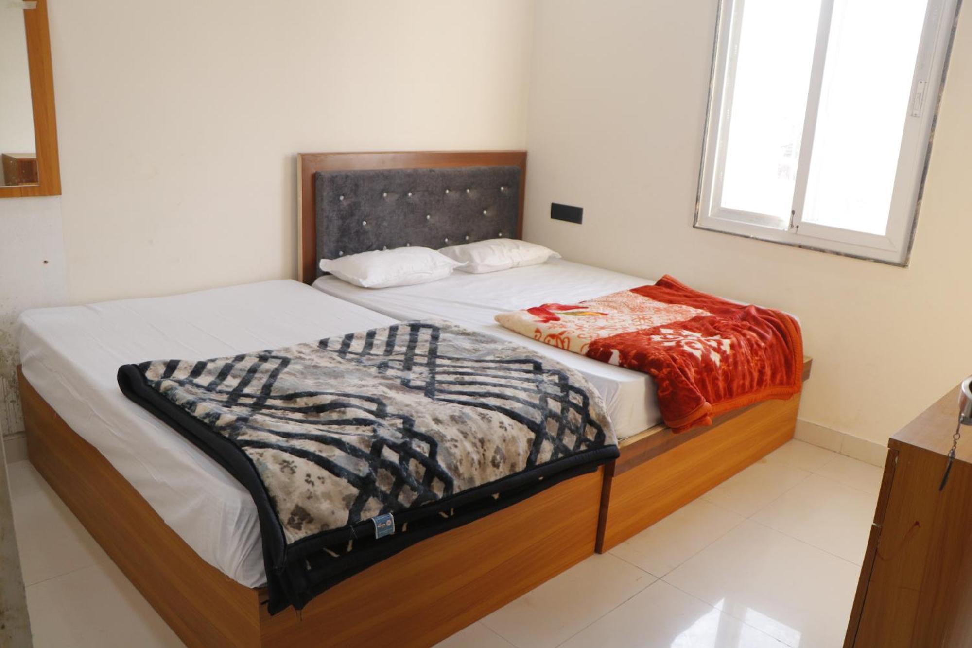 Dolphin Guest House 마투라 외부 사진