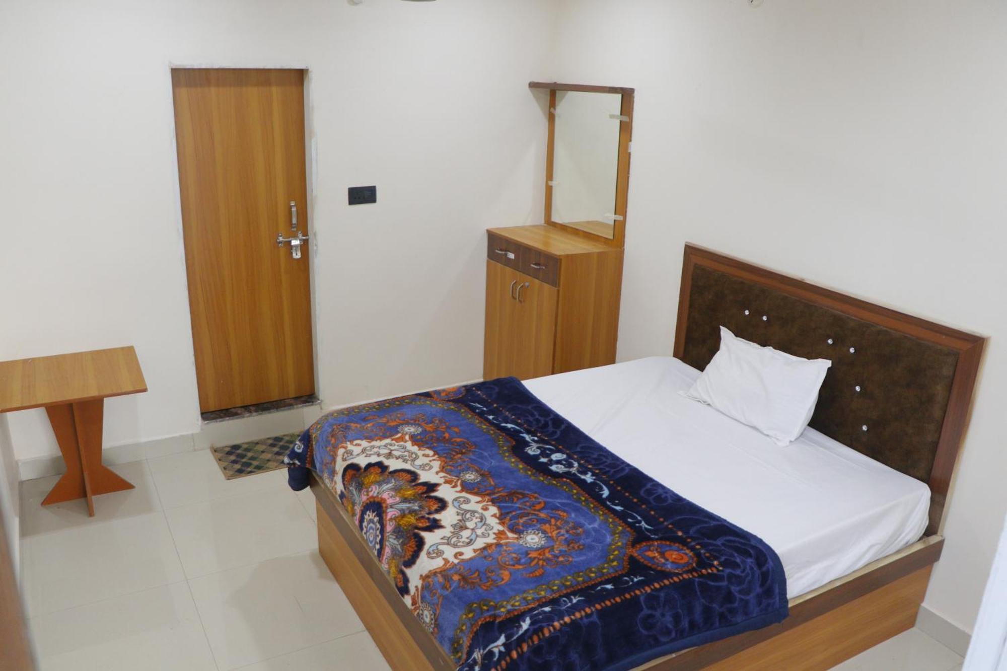 Dolphin Guest House 마투라 외부 사진