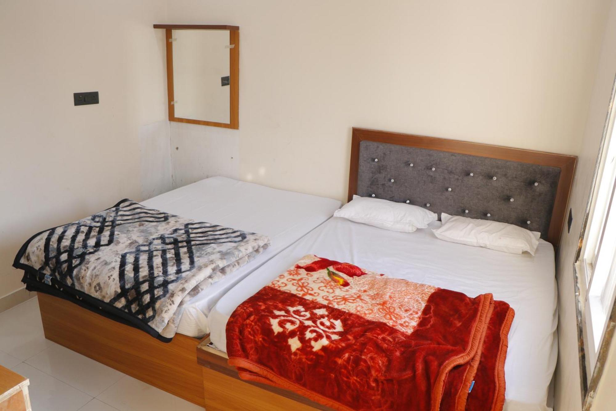 Dolphin Guest House 마투라 외부 사진